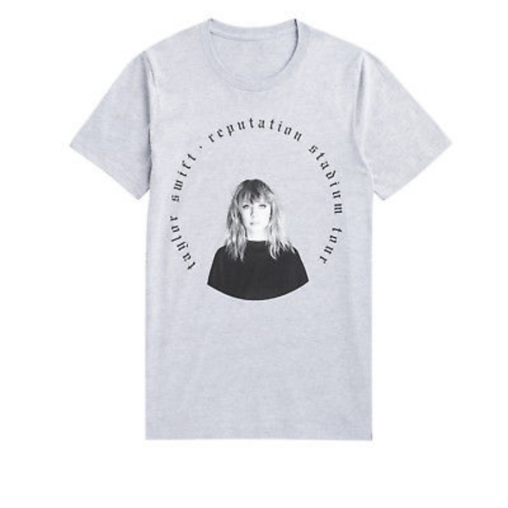 Taylor swift reputation stadium tour shirt